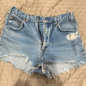 Levi’s high waisted shorts